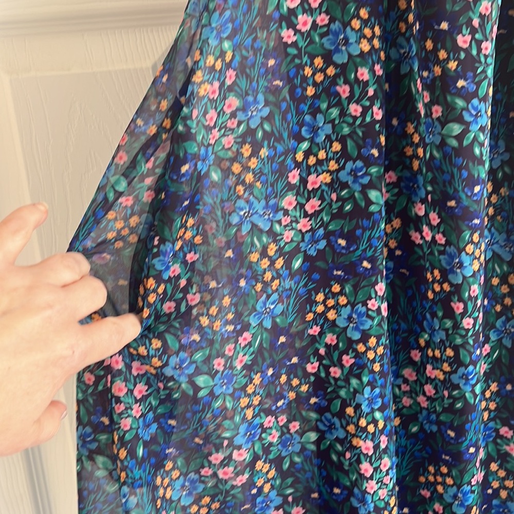 Melloday Floral Maxi Dress - Picture 4 of 7
